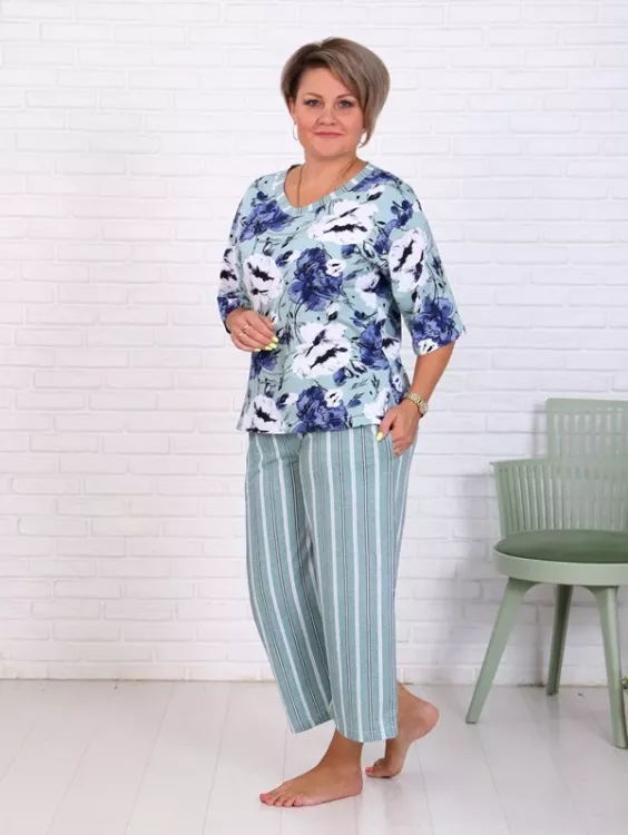 Костюм женский с бриджами 565570